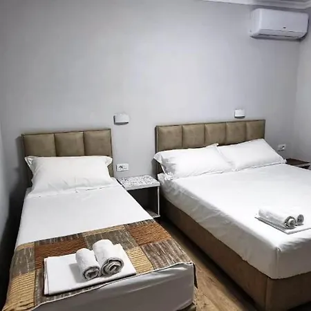 Aaa Bed & Breakfast Berat