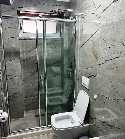 Aaa Bed & Breakfast